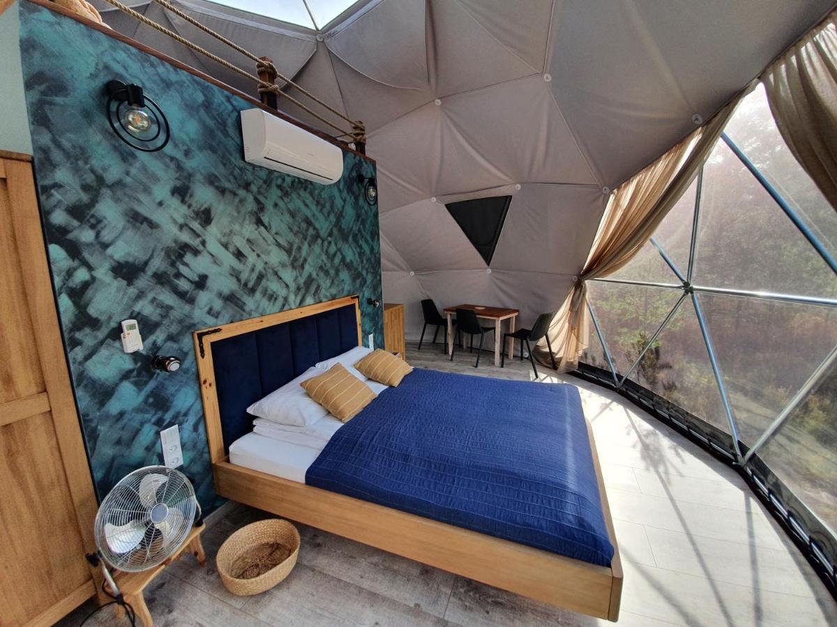 Podniebny Glamping Hotel Borsk Ngoại thất bức ảnh