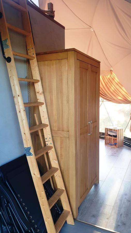 Podniebny Glamping Hotel Borsk Ngoại thất bức ảnh