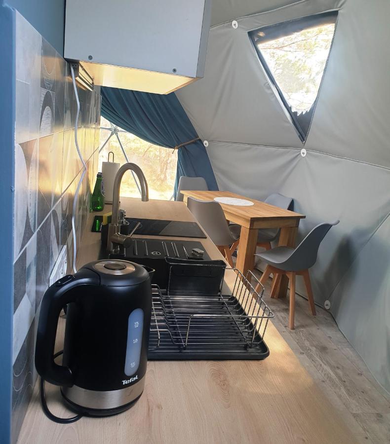 Podniebny Glamping Hotel Borsk Ngoại thất bức ảnh