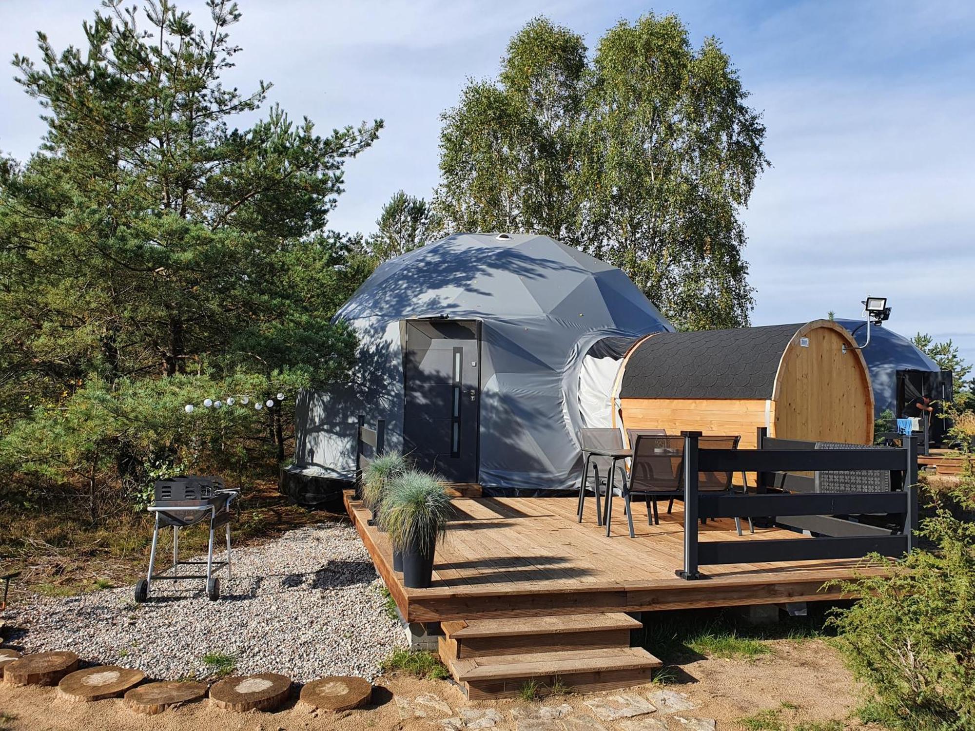 Podniebny Glamping Hotel Borsk Ngoại thất bức ảnh